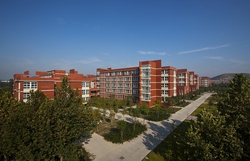 濟(jì)南學(xué)護(hù)理為什么選擇山東華德職業(yè)中等專業(yè)學(xué)校？