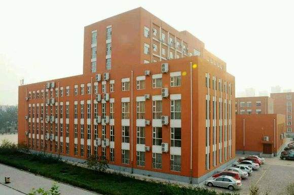 邯鄲市第二財(cái)經(jīng)學(xué)校好嗎？學(xué)生都能享受到哪些待遇？