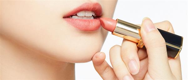 想學(xué)短期化妝去哪家學(xué)校好？   