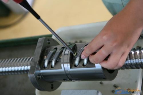 邯鄲華夏職業(yè)技術(shù)學(xué)校有哪些維修專業(yè)？