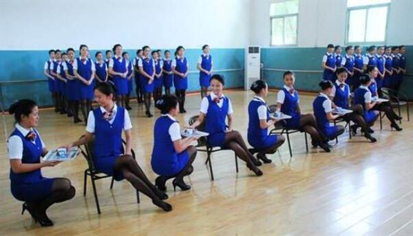 山東港口工程高級(jí)技工學(xué)校乘務(wù)類專業(yè)有哪些？