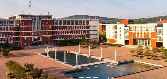 山東水利技師學(xué)院電力系教學(xué)設(shè)施怎么樣？