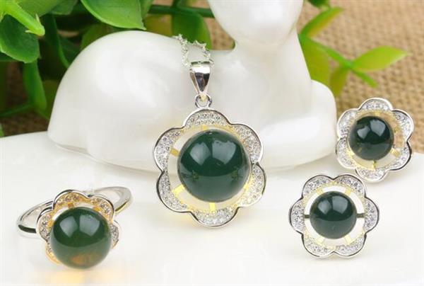 首飾類專業(yè)需要學(xué)習(xí)哪些技能？邢臺汽修服裝學(xué)校為你解答！