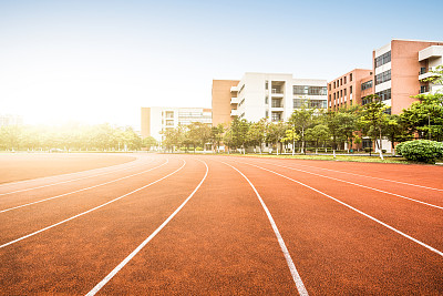 你有創(chuàng)業(yè)夢(mèng)想嗎？來(lái)保定技工學(xué)校吧！