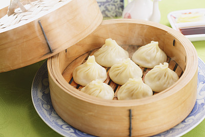 想學面點制作嗎？來保定玉蘭香廚師學校吧！