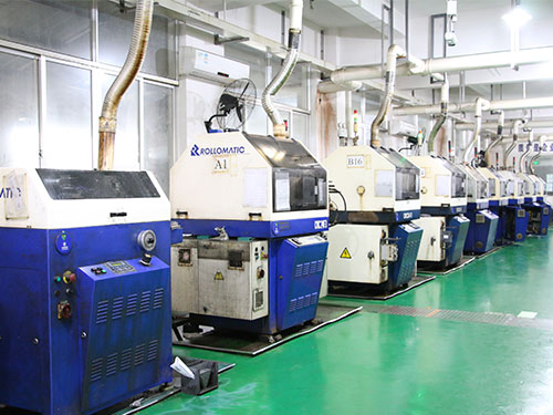 高中畢業(yè)生能在天津輕工職業(yè)技術(shù)學(xué)校學(xué)什么專業(yè)？