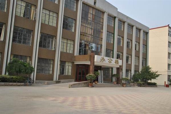 山東中華職業(yè)學(xué)校有那優(yōu)勢？