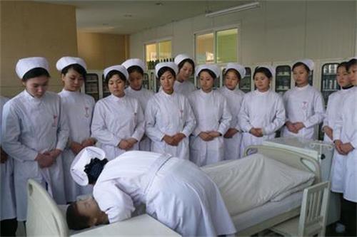 石家莊天使護(hù)士學(xué)校怎么報(bào)名？對學(xué)生有哪些優(yōu)惠政策？